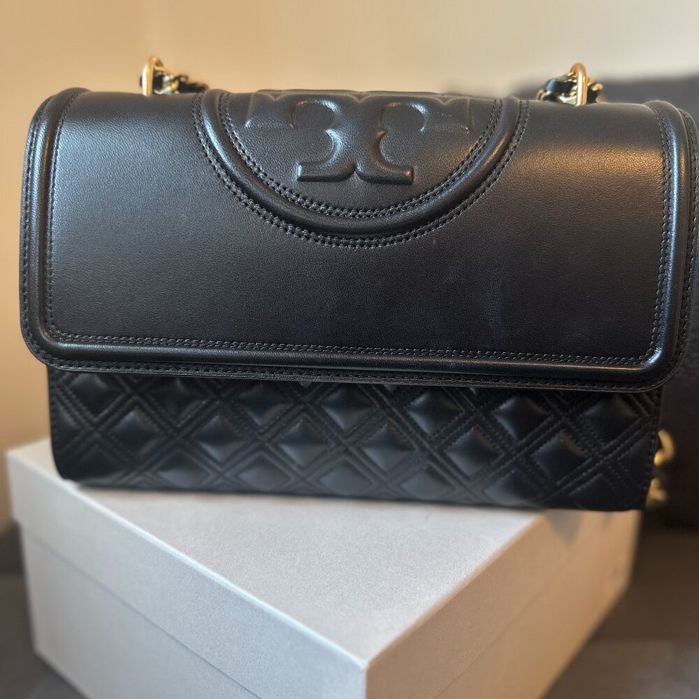 Tory Burch Fleming Convertible Shoulder Bag – Black Leather